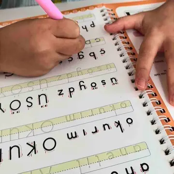 O kadar memnunum ki .. kızımın kalem tutması gelişti . Ayrıca kendiliğinden silindiği için yanlış yaptığında telaş yapmıyoruz . Tekrar tekrar kullanıma uygun olması harika…